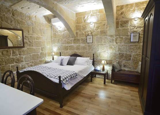 The Burrow Guest House 1