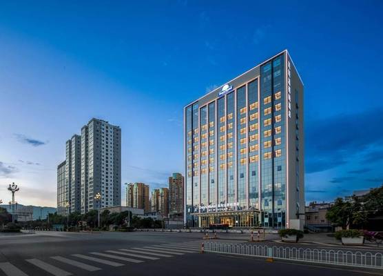 Days Hotel by Wyndham Kunming Yiliang 1