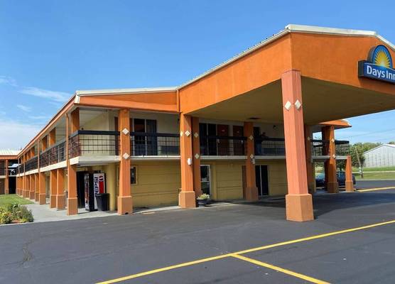 Days Inn by Wyndham Okmulgee 1
