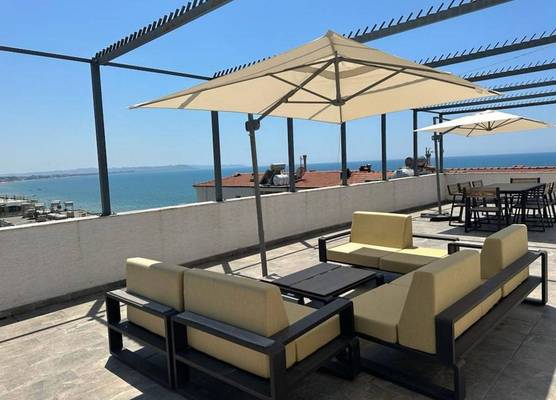 Penthouse Apartment With Terrace on the sea 1
