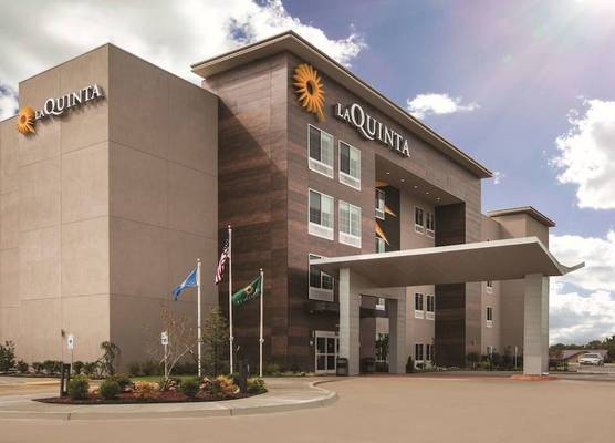 La Quinta by Wyndham Mobile 1