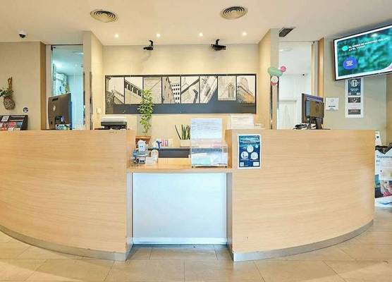Travelodge BCN Cornella Fira 1