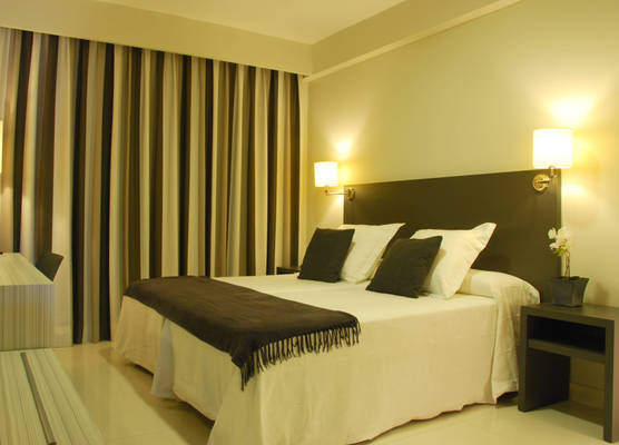 Hotel Los Robles 1