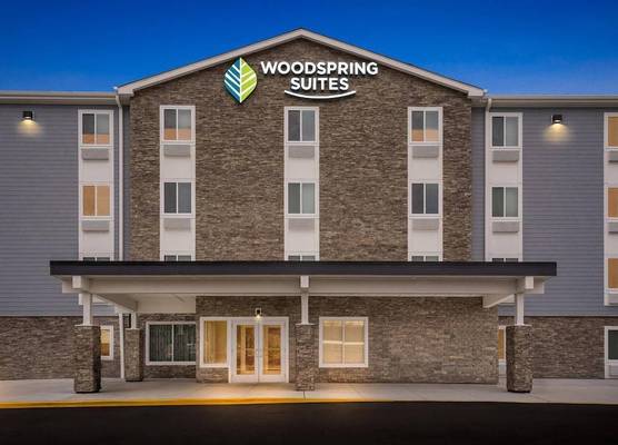 WoodSpring Suites Wilmington Riverfront 1