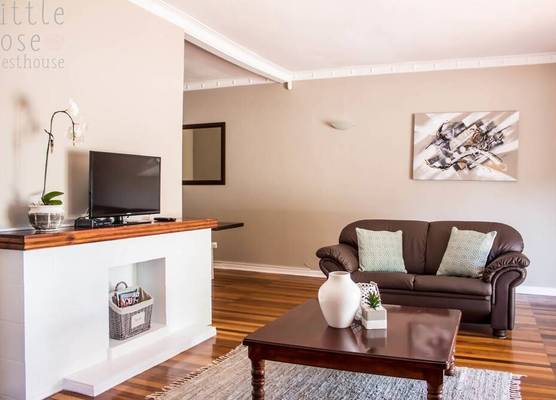 Little Rose Guesthouse & Self-Catering 1