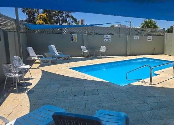 Mandurah Foreshore Motel 1
