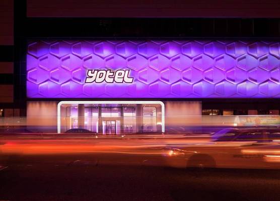 YOTEL New York Times Square 1
