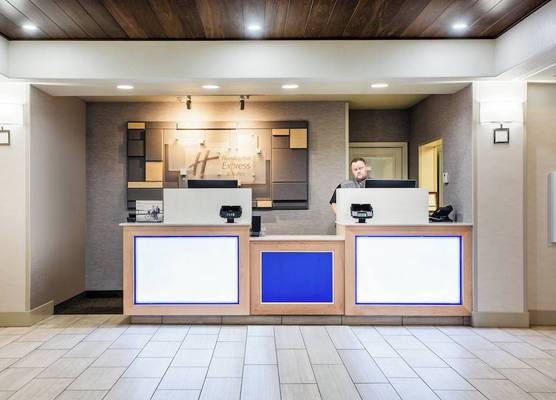 Holiday Inn Express & Suites LEWISBURG by IHG 1