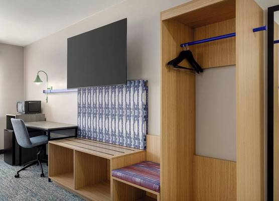 Garner Hotel Salt Lake City Airport by IHG 1