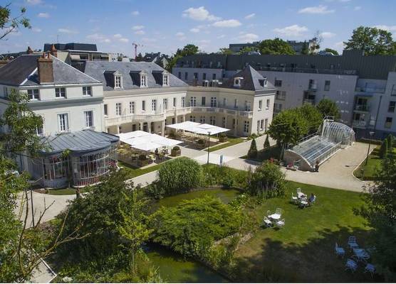 Château Belmont Tours by The Crest Collection 1