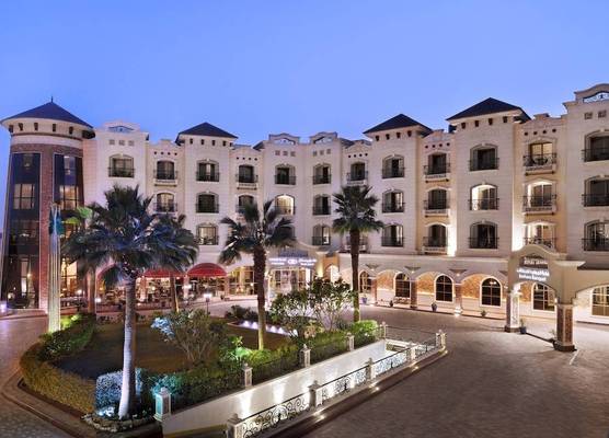 Crowne Plaza RIYADH AL WAHA by IHG 1