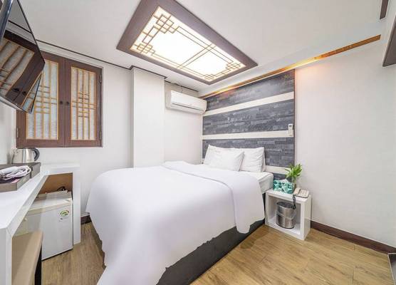 Kyoung Dong Hotel Myeongdong 1
