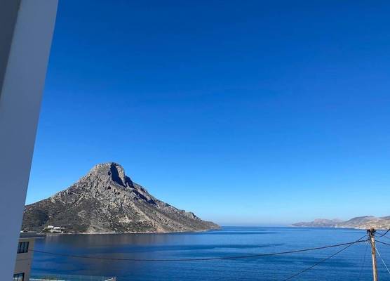 3 Bed Villa - Sleeps 6 - Terrace - Sea View 1