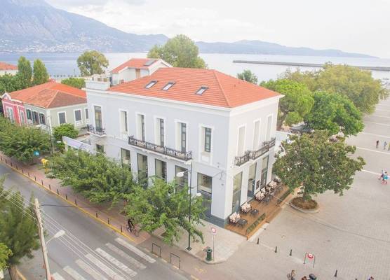 Panellinion Luxury Rooms 1