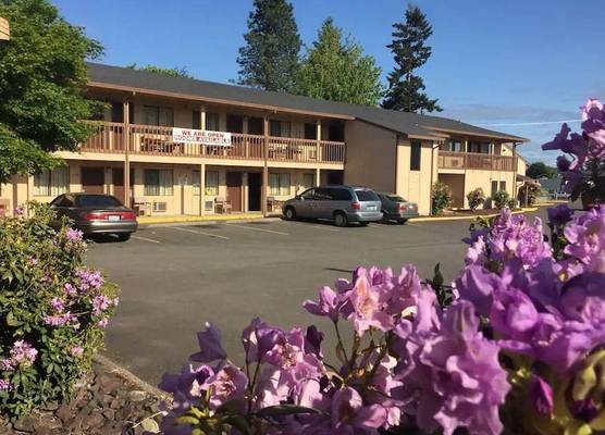 Centralia Inn 1