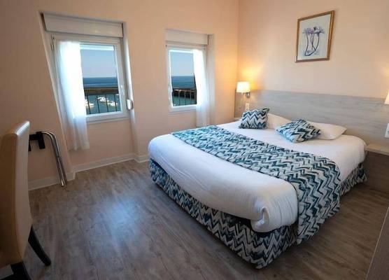 Hotel De La Mer 1