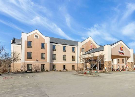 Comfort Suites South Point - Huntington 1