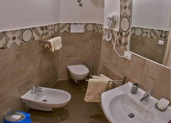 Corso 211 Beds & Suites 1