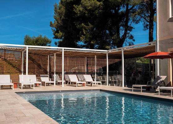 Logis Hôtel de Port d'Alon - St Cyr sur Mer 1