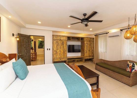 ECOTICA Boutique Hotel & Spa 1