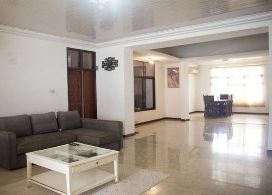 Sara's place 1