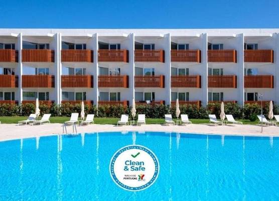 Malibu Foz Hotel - La Maison Younan 1