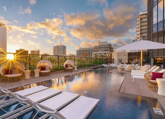 Hyatt Centric Waikiki Beach 1