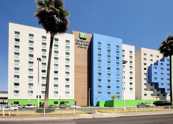 Holiday Inn Express & Suites TOLUCA ZONA AEROPUERTO by IHG 1