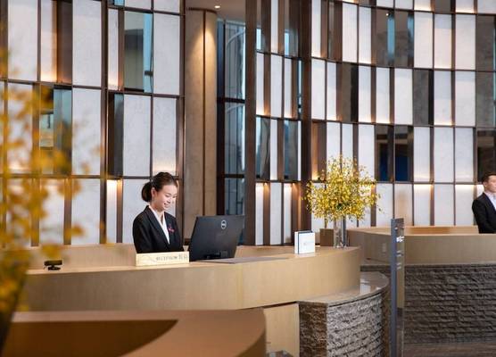 Crowne Plaza Zhoushan Seaview by IHG 1
