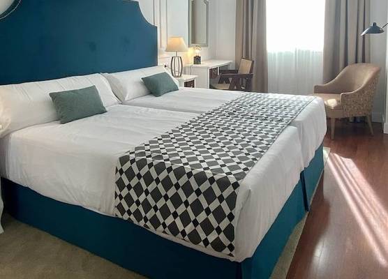 Hotel Derby Sevilla 1