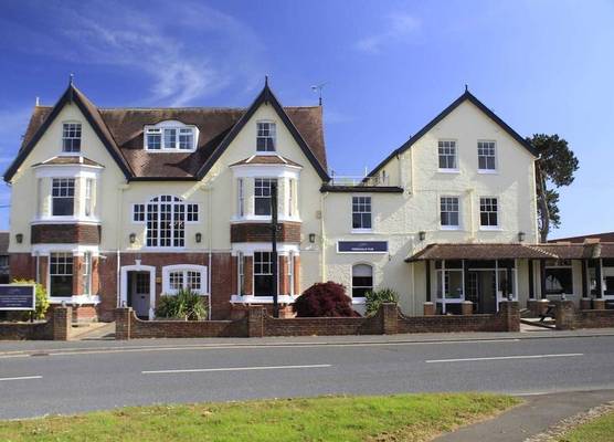 The Birdham Hotel & Restaurant 1
