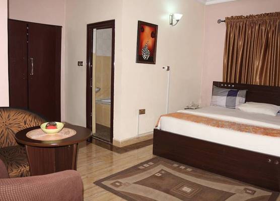 Albert Suites 1