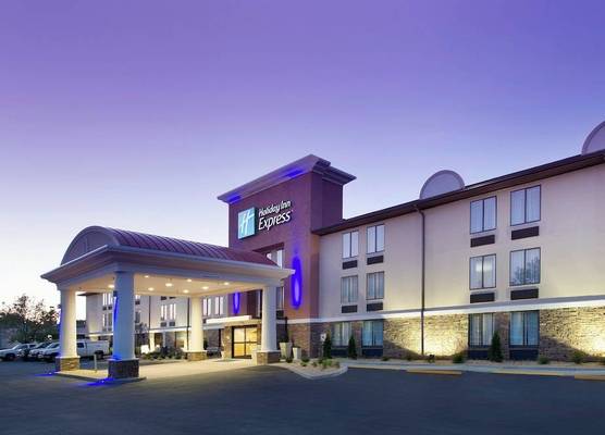 Holiday Inn Express WALDORF by IHG 1