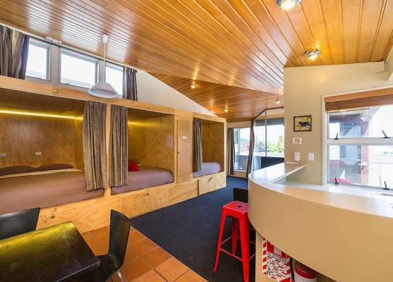 Tahuna Pod Hostel 1