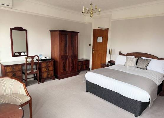 The Windsor House Hotel 1