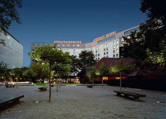 Steigenberger Airport Hotel Frankfurt 1