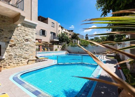 Philoxenia Villas 1