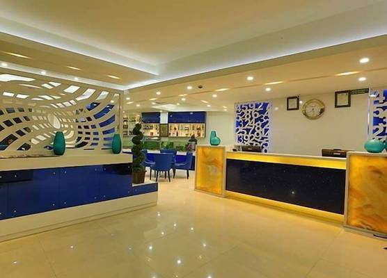 City Hotel & Suites 1