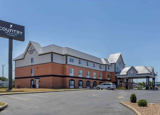 Country Inn & Suites by Radisson, St Peters, MO 1