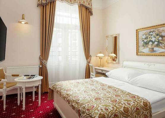 Alqush Downtown Hotel 1