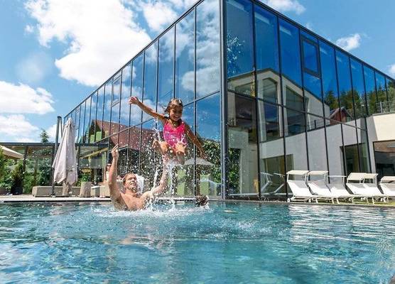 ULRICHSHOF Nature • Family • Design 1