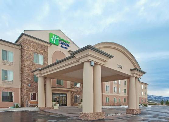 Holiday Inn Express & Suites CEDAR CITY by IHG 1