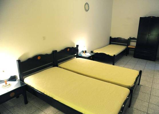 Anna Zisimos rooms 1