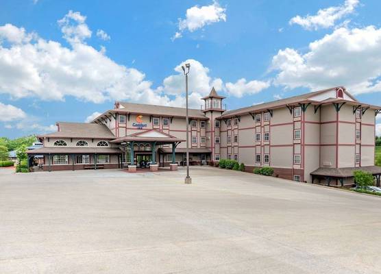 Comfort Inn Warrensburg Station 1