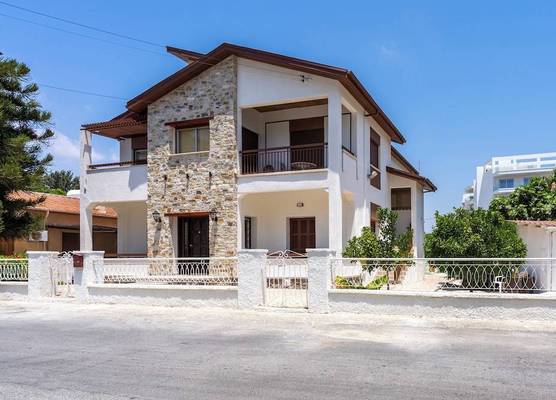 Aura 2-Bedroom Apartment in Larnaca 1