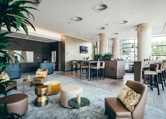 Radisson Blu Hotel, Bonn (T) 1