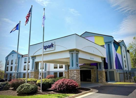 Spark by Hilton Waynesboro 1
