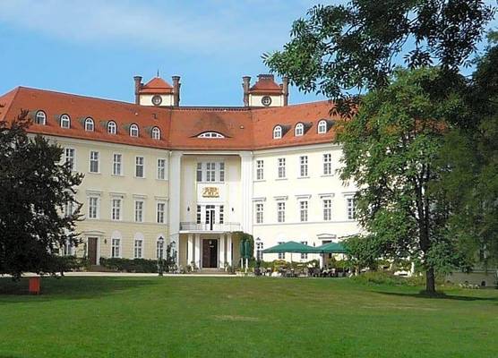 Urlaubsresidenz Marstall und Kanzlei im Schlossensemble 1