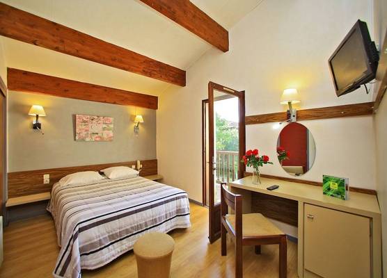 Le Clos Grand 1