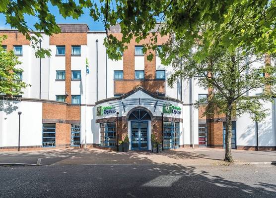 Holiday Inn Express BELFAST CITY by IHG 1